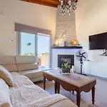 Stone House Neo Chorio