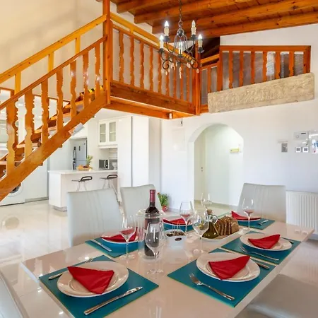 Stone House Вилла Нео-Хорио