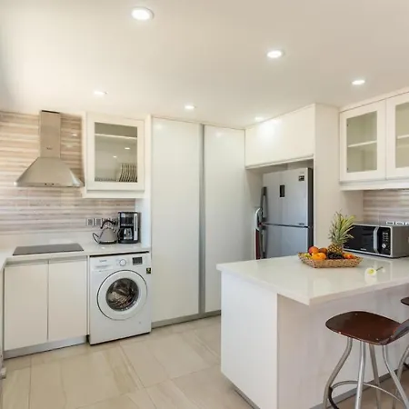 Vila Stone House *
