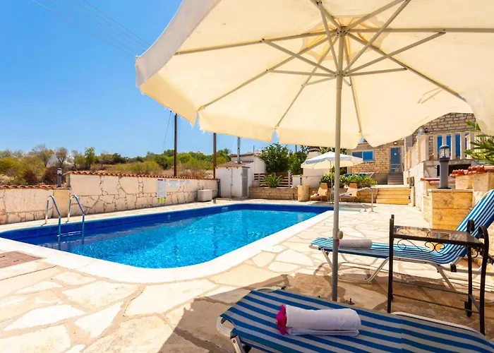 Stone House Vila Neo Chorio