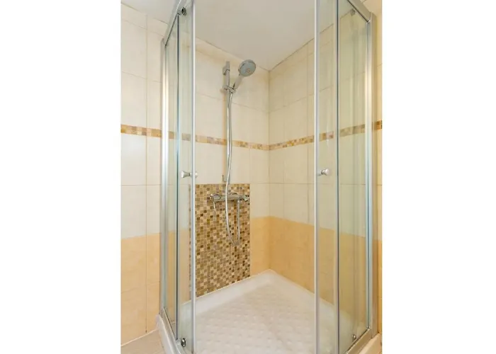 Stone House Neo Chorio